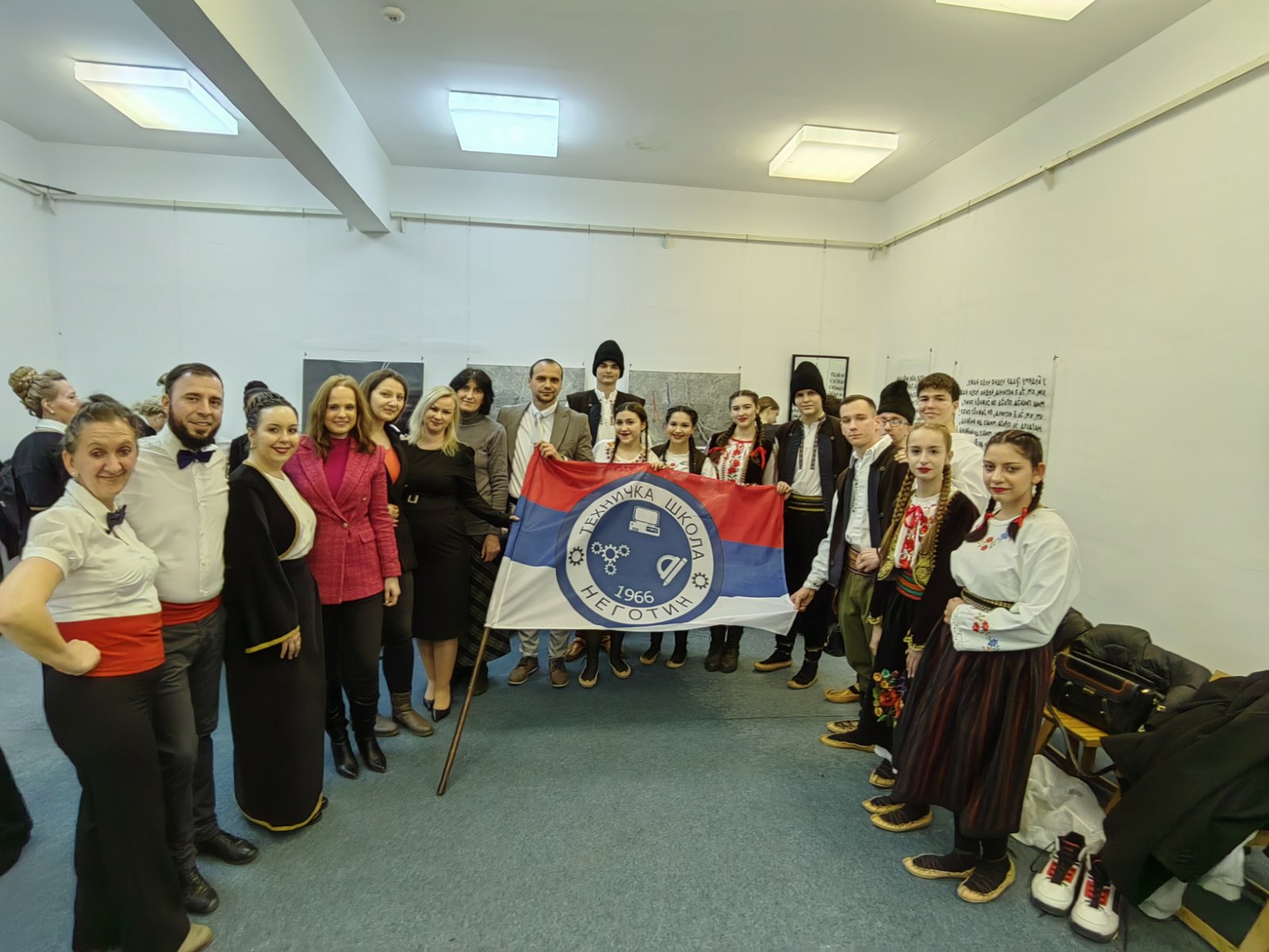 IMG 7a29d3b2db9b160b39bac36f283ce425 V