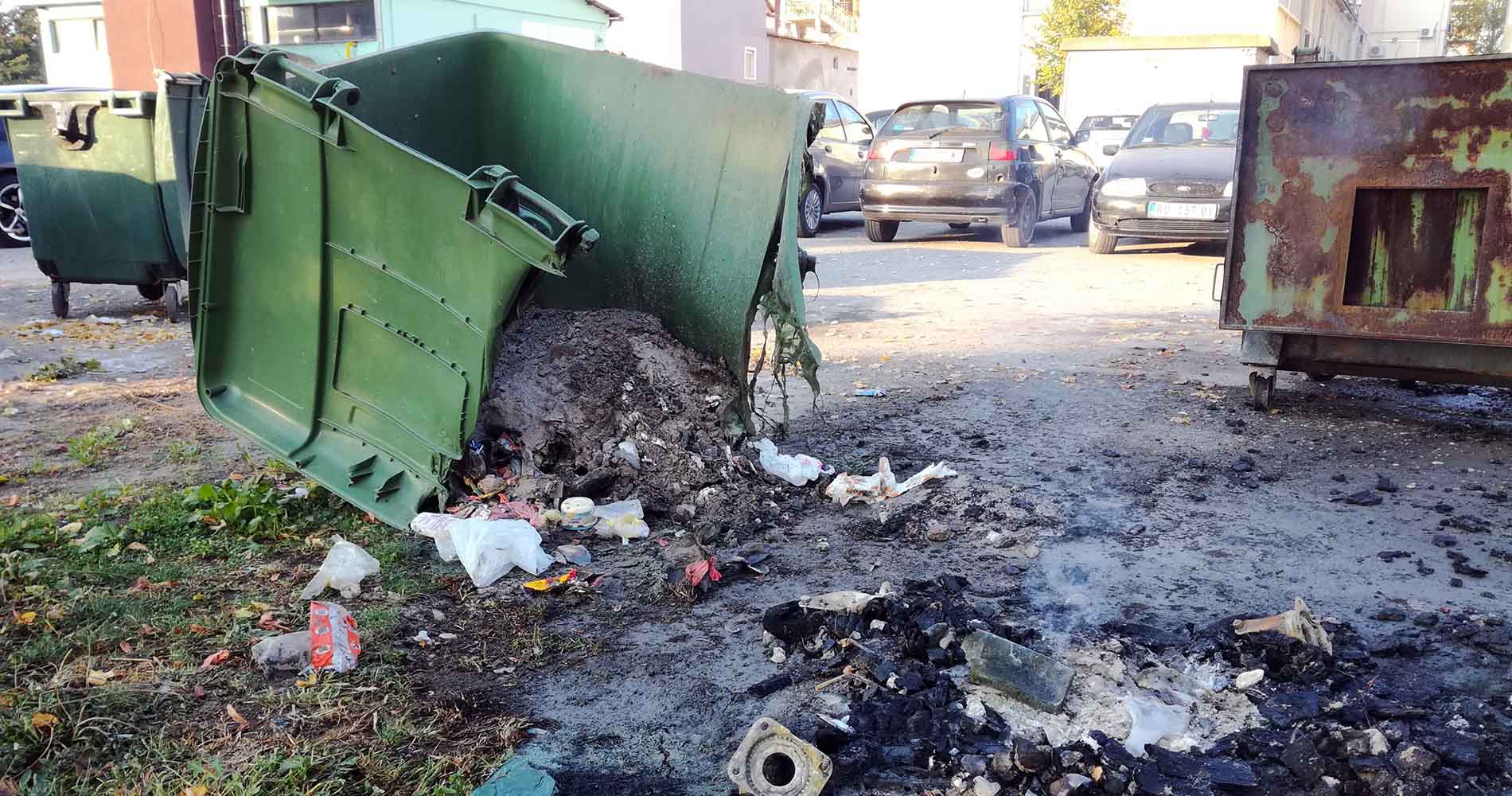 Zabranjeno odlaganje pepela u kante i kontejnere v