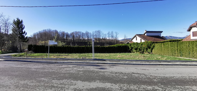 Na prodaju zemljište na Zlatiboru, naselje Potoci, 842m2 – INFOOGLASI.RS –